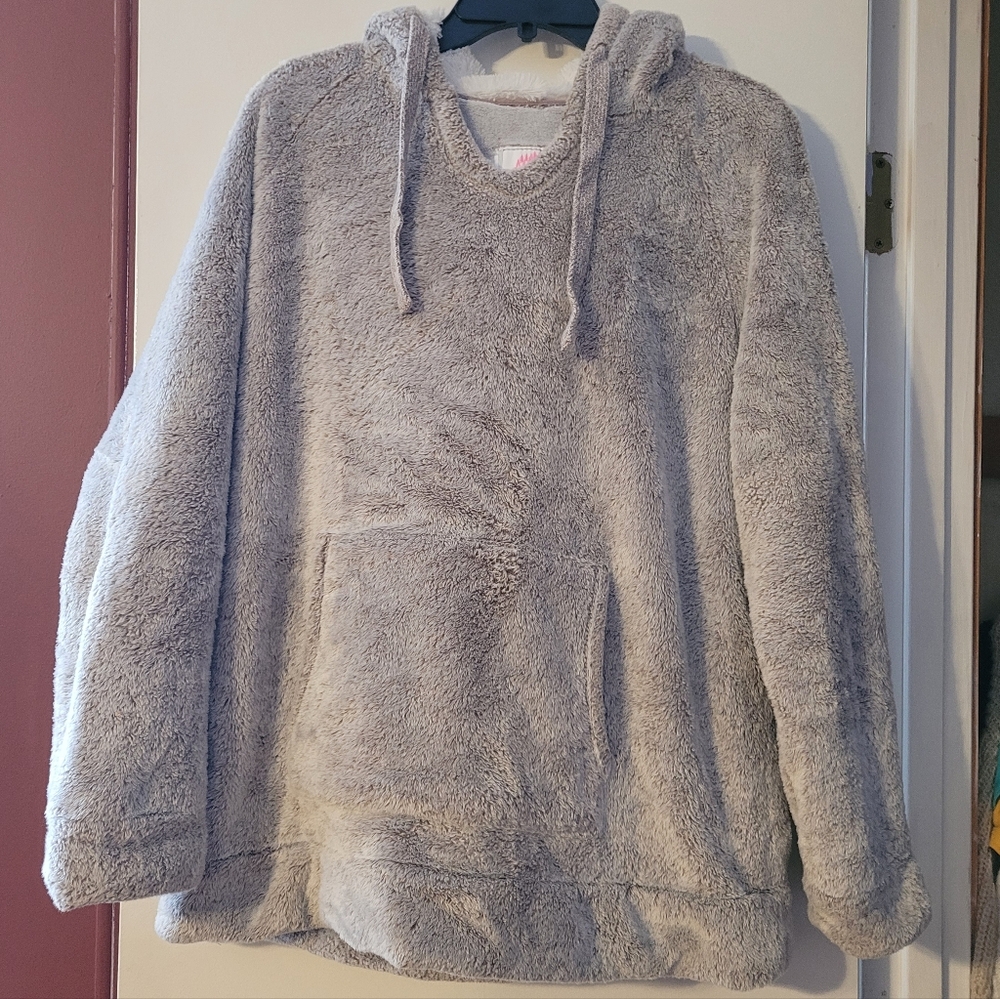 Plush Gray Women's Hoodie